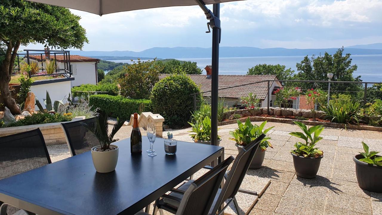 Divine View Apartma Apartment Njivice