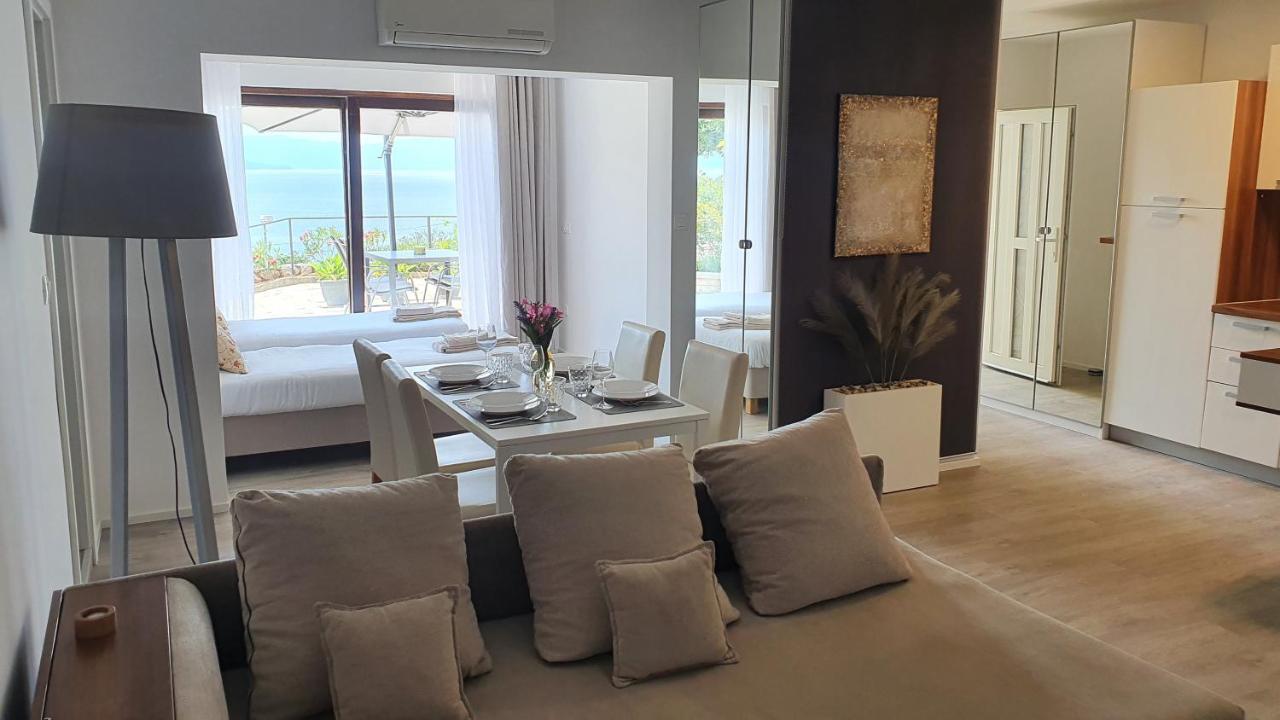 Divine View Apartma * Njivice