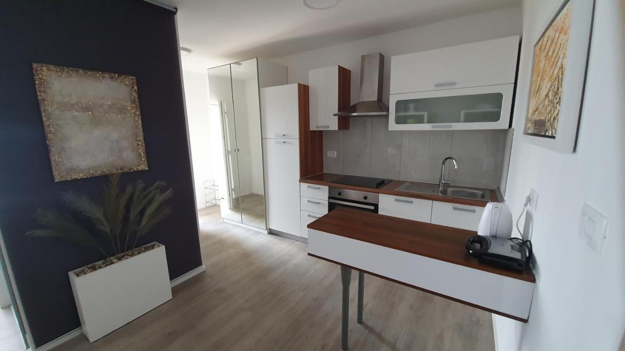 Divine View Apartma Apartment Njivice