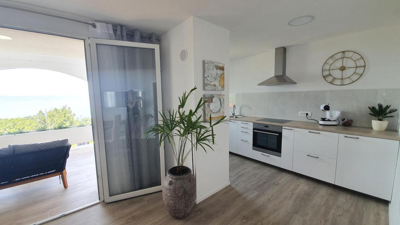 Divine View Apartma Apartment Njivice