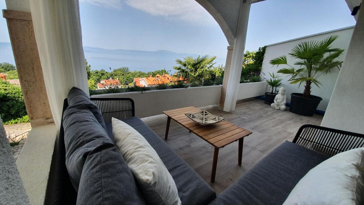 Divine View Apartma Apartment *