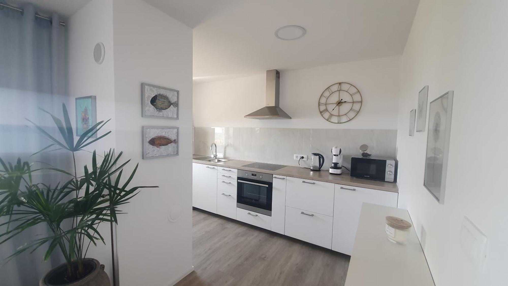 Divine View Apartma *